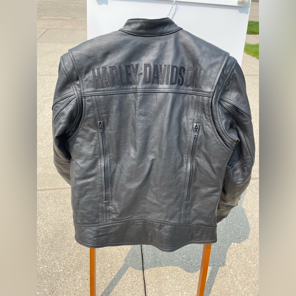 Brand New Harley Davidson Leather Jacket!!!
